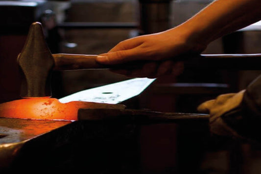How Are Knife Blades Made? Steel, Layers and San-mai